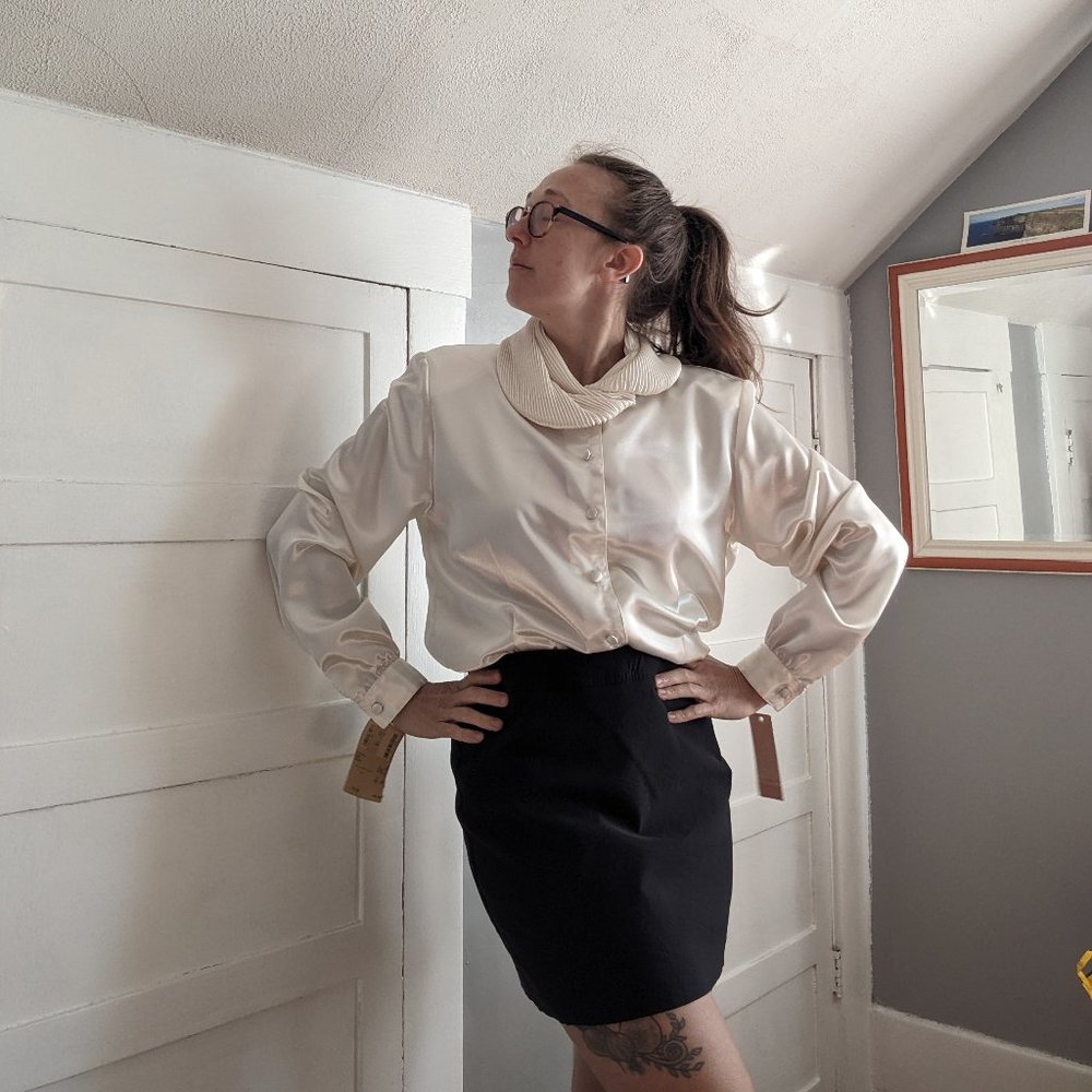 Eva Laurel New York Cream Blouse with wrap collar, size 12